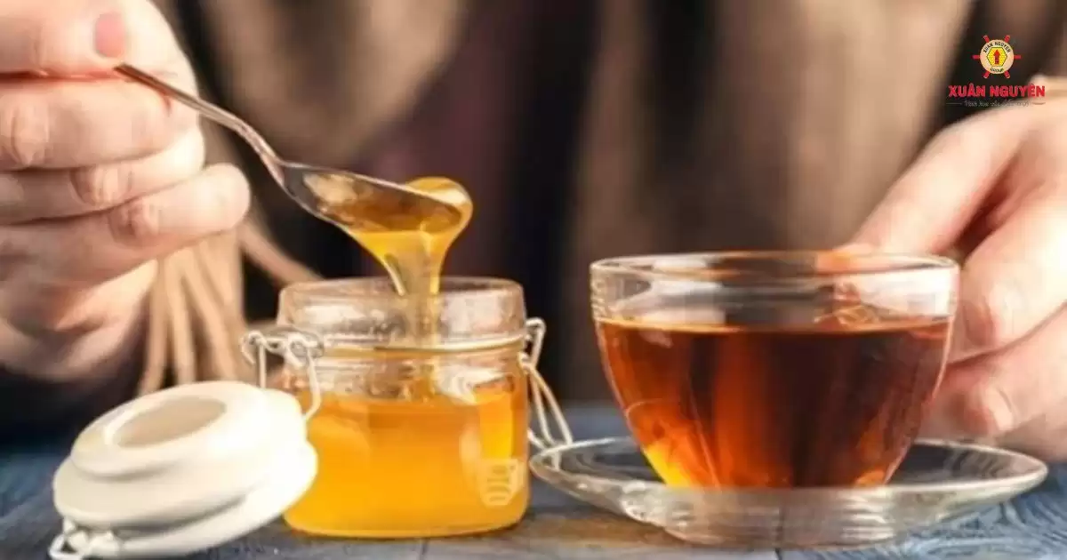 Cách sử dụng mật ong hoa sen hiệu quả