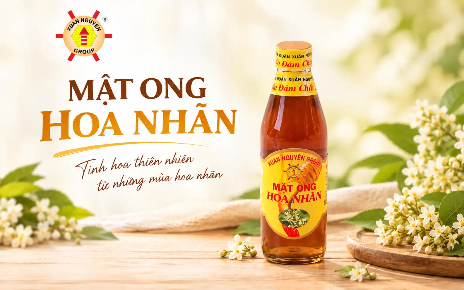 Màu vàng cánh gián cùng vị ngọt rõ và hậu vị thanh tạo nên nét riêng của mật ong hoa nhãn